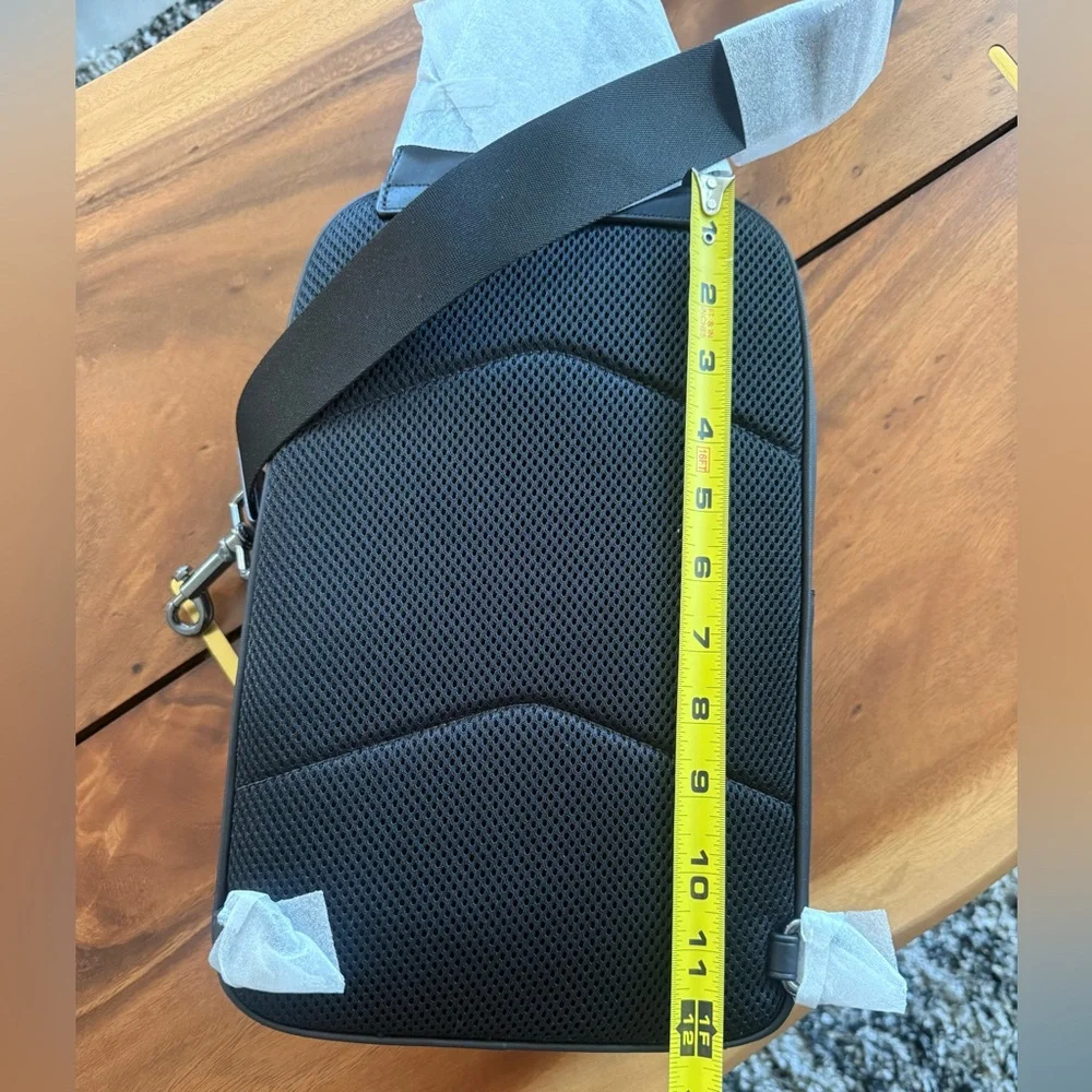 ❤️‍🔥NWT!! Coach Black and Gray “Ethan”Bag (12”x8”) Stylish, beautiful & timeless - Picture 3 of 6